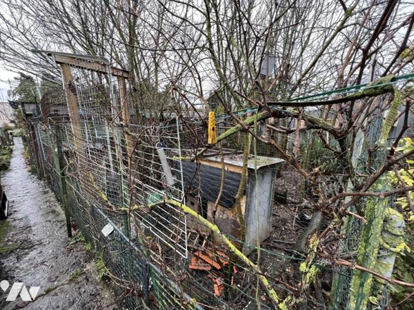 Maison d'habitation mitoyenne à rénover