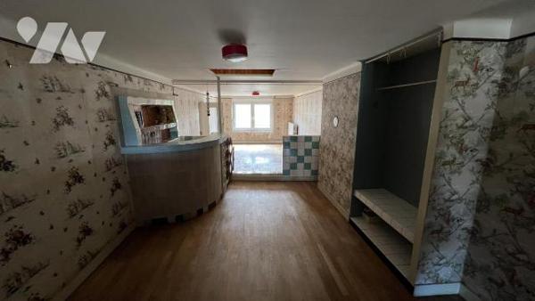 Maison d'habitation mitoyenne à rénover