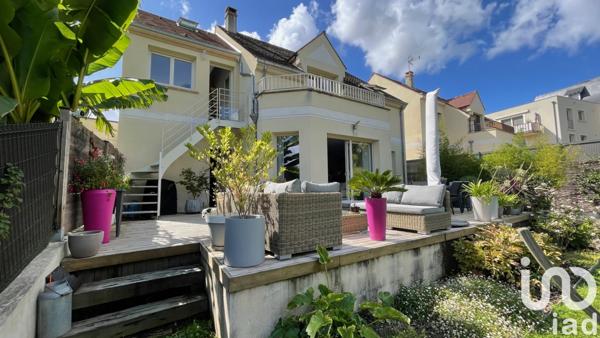 Maison à vendre 6 pièces 155 m² Saint-Fargeau-Ponthierry