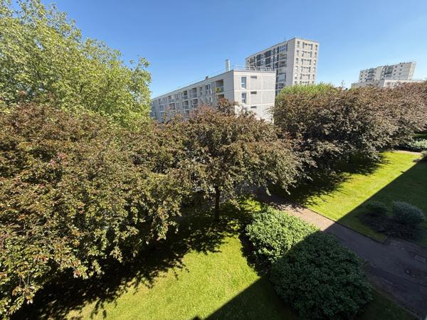 Appartement à vendre 3 pièces MONT SAINT AIGNAN (76)