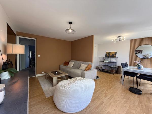 Appartement à vendre 3 pièces MONT SAINT AIGNAN (76)