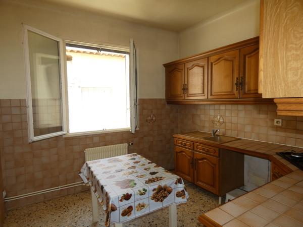 Narbonne, maison de 3 chambres a rénover