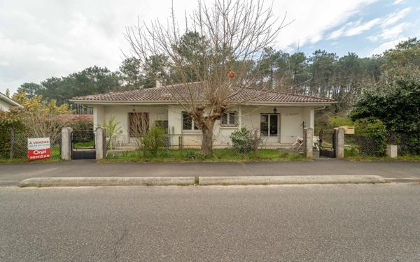 Immeuble à vendre    5 pièces • 140 m2 Mimizan