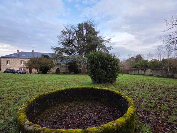 Immeuble à vendre SAINT SORNIN LEULAC (87)