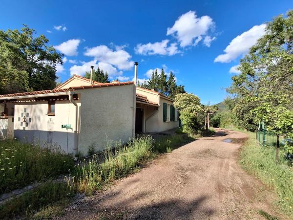 Villa de plain pied avec garage Le Bousquet D Orb 6 pièce(s) 97.4 m2