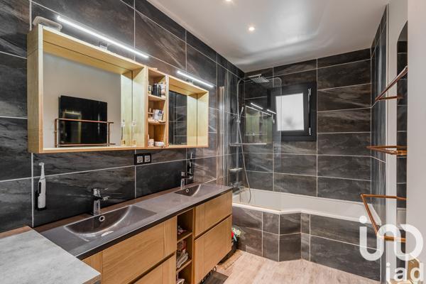 Maison à vendre 6 pièces 141 m² Dommartin