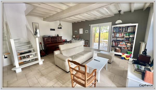 LONGERE RENOVEE de 180 m² hab, 1700 m2 de terrain