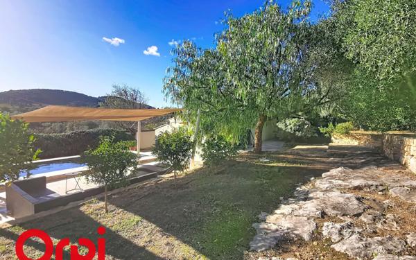 Maison à vendre    4 pièces •  La Cadière-d'Azur