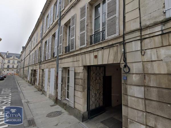 Appartement à louer 1 pièce 27m²