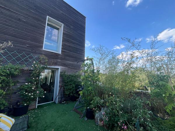 Appartement Cergy 5 pièce(s) 90 m2 347 000 € **  - Référence  5088