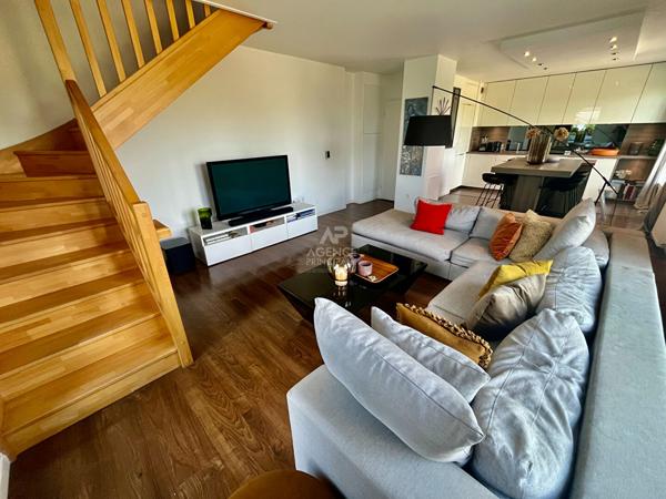 Appartement Cergy 5 pièce(s) 90 m2 347 000 € **  - Référence  5088
