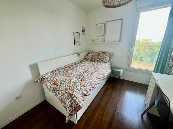 Appartement Cergy 5 pièce(s) 90 m2 347 000 € **  - Référence  5088
