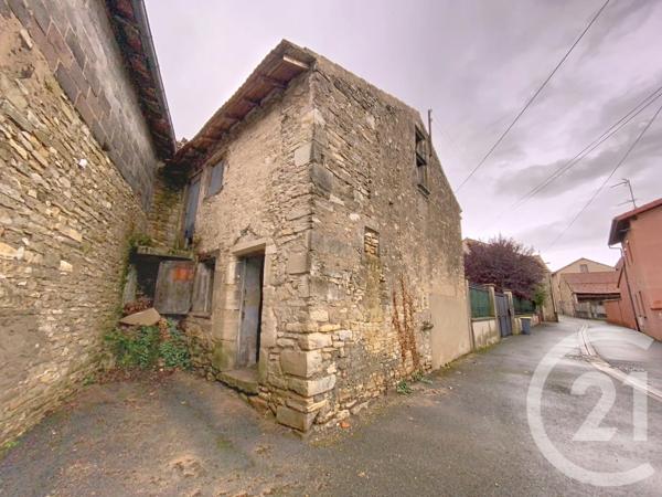 Maison à vendre  3 pièces - 60 m 2   VARENNES SUR ALLIER  - 03