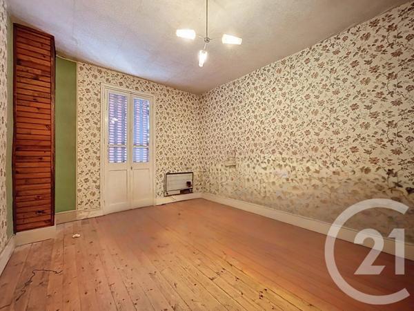 Maison à vendre  3 pièces - 60 m 2   VARENNES SUR ALLIER  - 03