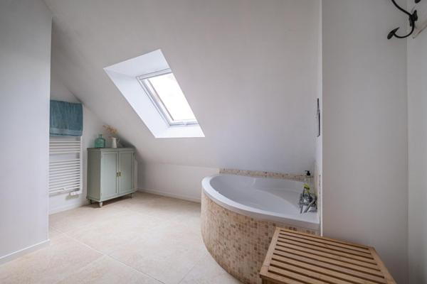 Maison à LA MILESSE, 72650 - 7 pièces 147m²