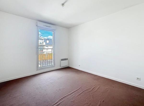 Plein centre ville Un appartement type 3 pièces avec Terrasse et parking !