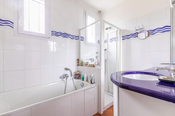 Maison CROISSY-SUR-SEINE 9 pièces - 6 chambres 995 000 € **  - Référence  161600