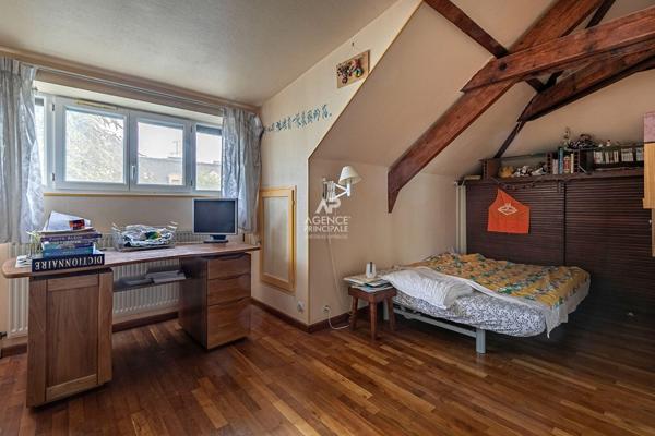 Maison CROISSY-SUR-SEINE 9 pièces - 6 chambres 995 000 € **  - Référence  161600
