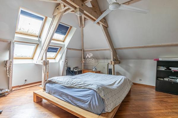 Maison CROISSY-SUR-SEINE 9 pièces - 6 chambres 995 000 € **  - Référence  161600