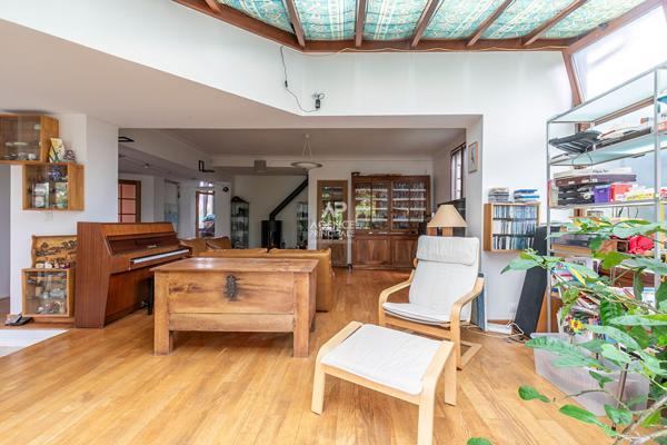 Maison CROISSY-SUR-SEINE 9 pièces - 6 chambres 995 000 € **  - Référence  161600