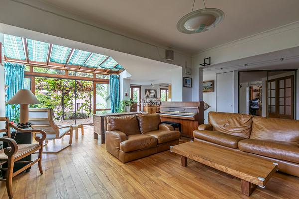 Maison CROISSY-SUR-SEINE 9 pièces - 6 chambres 995 000 € **  - Référence  161600