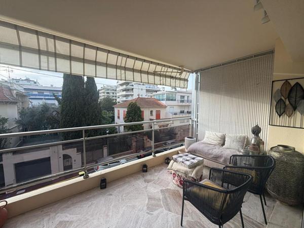 Cannes Studio transformable en T2 33m2 +13m2 Terrasse