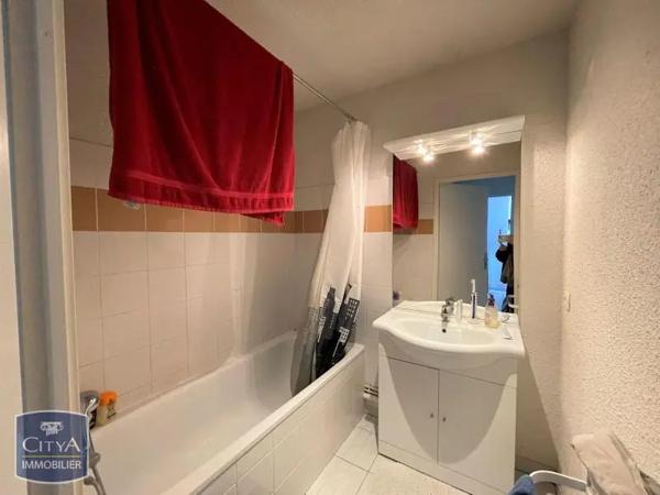 Appartement à louer 3 pièces 54.61m² Alençon (61000)