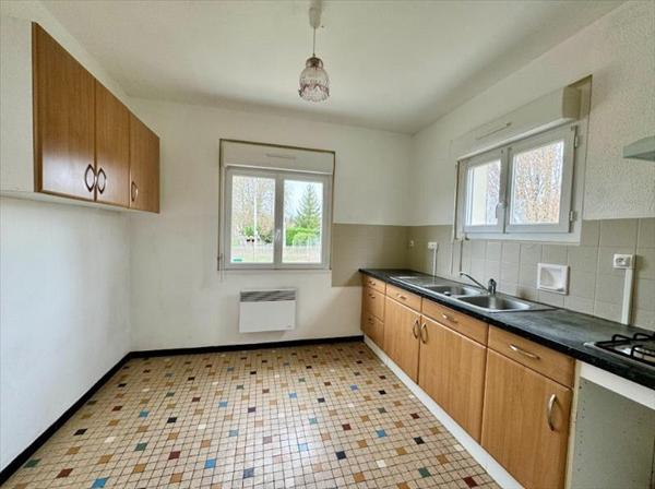 Maison à louer 708 € CC PRAYSSAC 3 p 75 m² DPE D