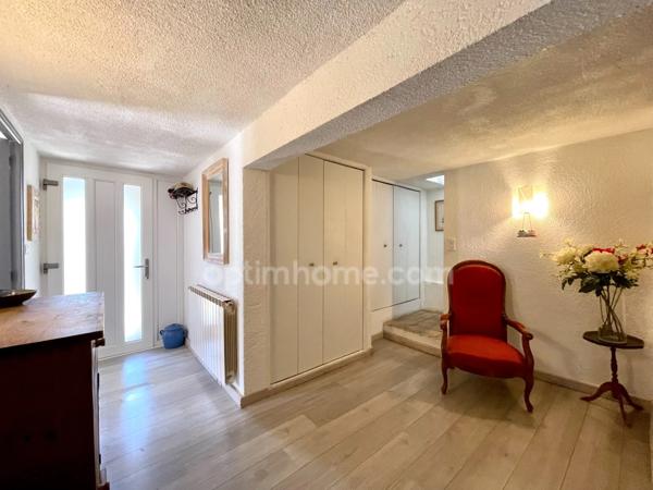Villa 6 pièces 160m2 avec piscine sur les hauteurs de Nîmes.