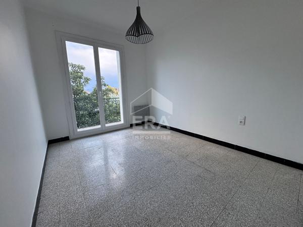 À LOUER  APPARTEMENT T4 AVEC JARDIN, GARAGE ET CLIMATISATION  SECTEUR LAS COBAS / PARC SAINT-VICENS