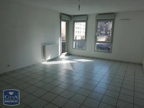 Appartement à louer 4 pièces 83.28m² Villefranche-sur-Saône (69400)