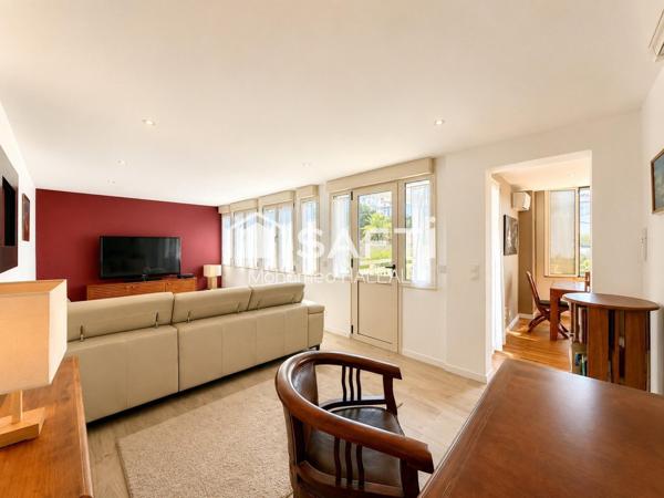 105m2, 3 ch, ascenseur, DPE B, Terrasse, centre ville
