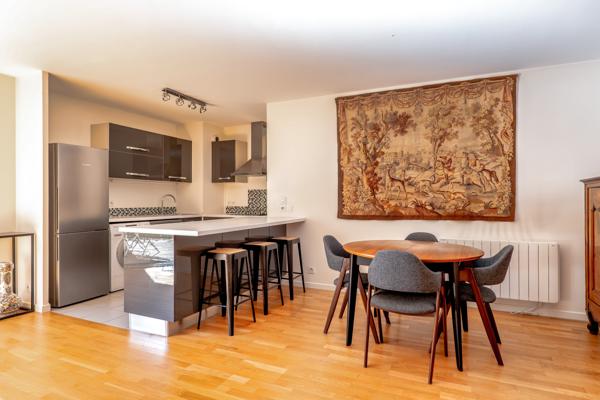 T4 de 78 m² avec jardin de 36 m² – Centre-ville – 2 chambres – 46 m² de pièce de vie – Parking