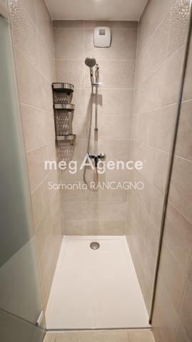 Appartement à FREJUS, 83600 - 2 pièces 49m²