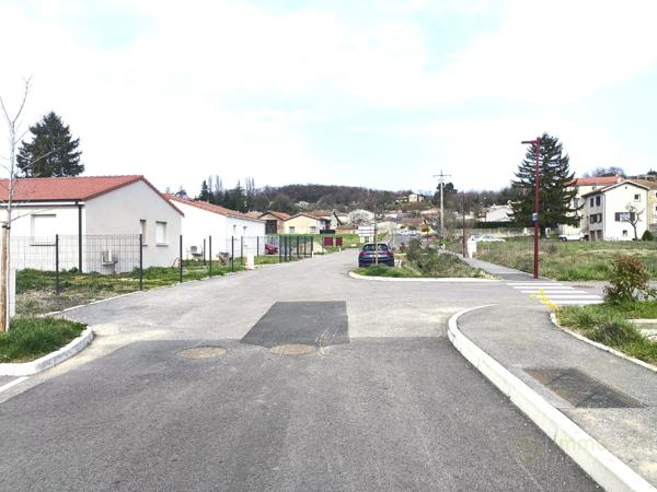 Terrain à SAINT UZE (26240)