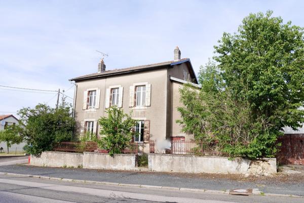 MAISON A RENOVER AVEC DEPENDANCE ET JARDIN