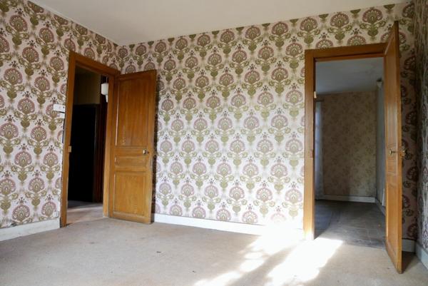 MAISON A RENOVER AVEC DEPENDANCE ET JARDIN