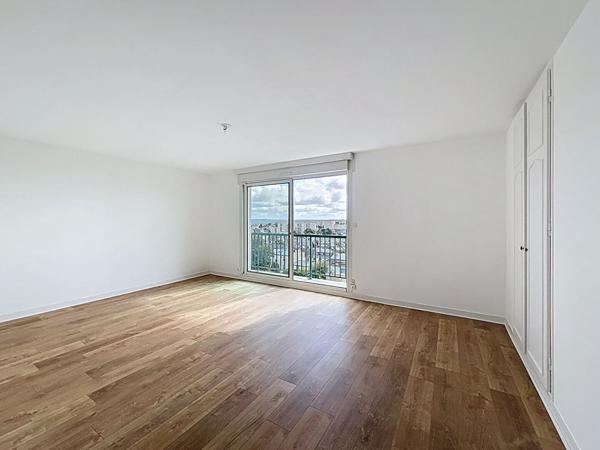 Appartement T4, dernier etage avec ascenseur, balcon et vue rade - Brest - Pilier Rouge