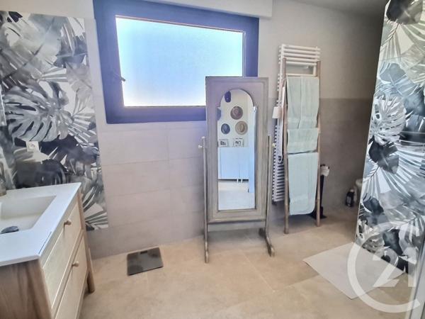 Maison à vendre  6 pièces - 184 m2 ST RAPHAEL - 83