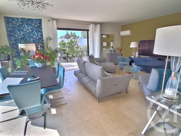 Maison à vendre  6 pièces - 184 m2 ST RAPHAEL - 83