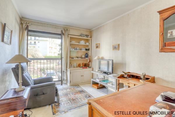 Versailles (78000) VERSAILLES Rue Albert Joly Appartement 5 pièces 105.40m²
