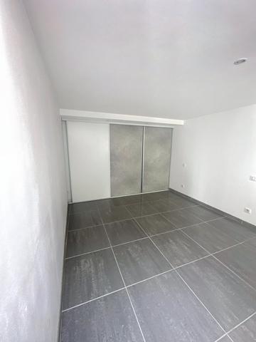 MAISON DUPLEX 84 m2 - 3 CHAMBRES - PARKING ET EXTERIEUR - BAS CENON