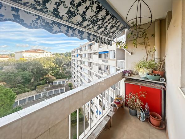 Appartement 5 pièces traversant 106 m²  Marseille 13012