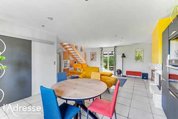 Exclusivité l'Adresse Immobilier - Cugnaux - Maison de 168 m2 avec Garage et piscine Couverte sur un terrain de 552m².