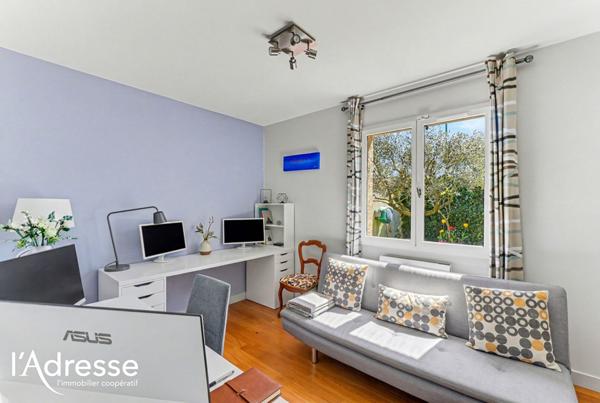 Exclusivité l'Adresse Immobilier - Cugnaux - Maison de 168 m2 avec Garage et piscine Couverte sur un terrain de 552m².