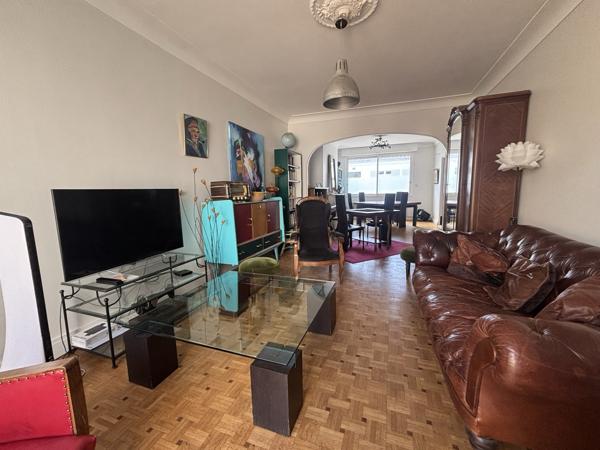 MAISON 5 CHAMBRES AVEC LOGEMENT INDÉPENDANT CENTRE VILLE AVEC GRAND JARDIN