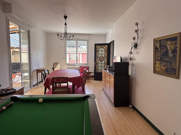 MAISON 5 CHAMBRES AVEC LOGEMENT INDÉPENDANT CENTRE VILLE AVEC GRAND JARDIN
