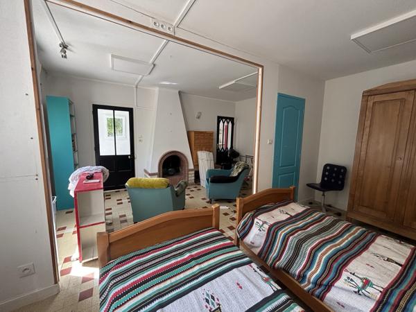 MAISON 5 CHAMBRES AVEC LOGEMENT INDÉPENDANT CENTRE VILLE AVEC GRAND JARDIN