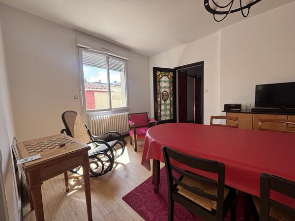 MAISON 5 CHAMBRES AVEC LOGEMENT INDÉPENDANT CENTRE VILLE AVEC GRAND JARDIN