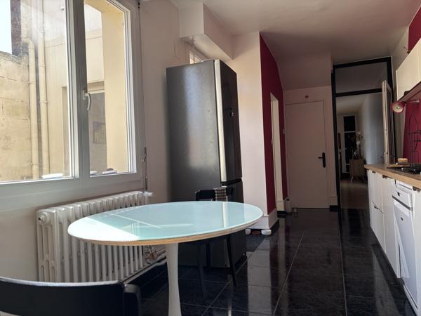 MAISON 5 CHAMBRES AVEC LOGEMENT INDÉPENDANT CENTRE VILLE AVEC GRAND JARDIN